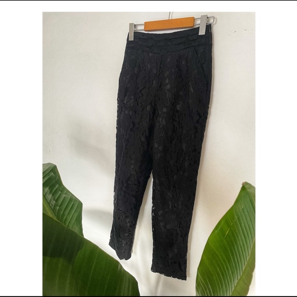❌Kimchi Blue - Urban Outfitters - Lace High Waisted Pants❌ - Picture 6 of 12